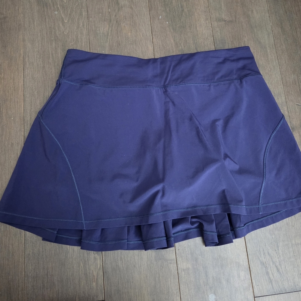 Lululemon Circuit Breaker Sz.8